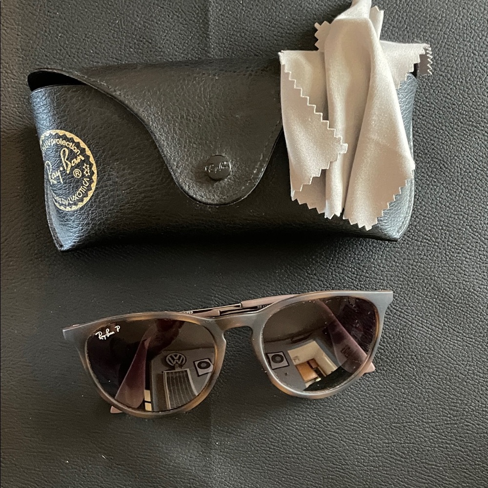 Ray-Ban Erika Havana Round Polarized Sunglasses rb4171-54-18-145